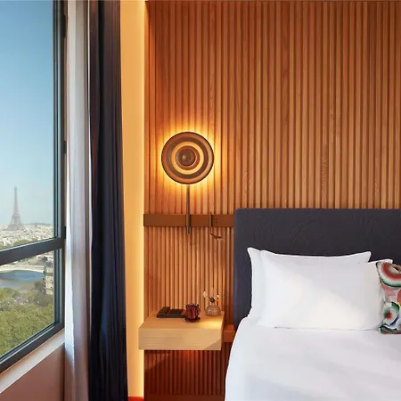 So/ Parigi
