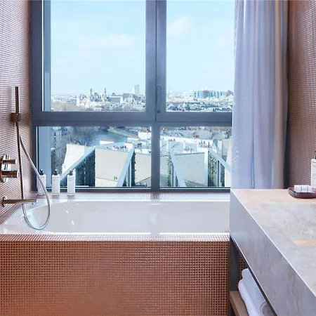 So/ Hotel