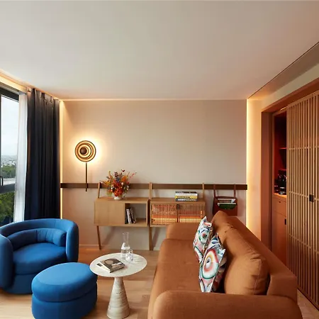 So/ Hotel