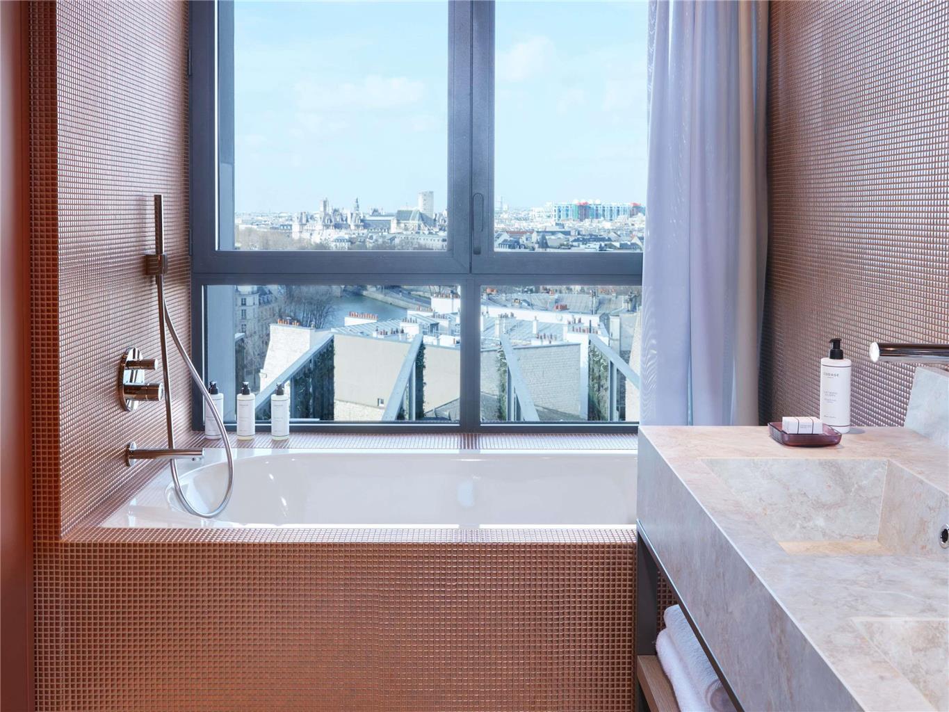 So/ Hotel